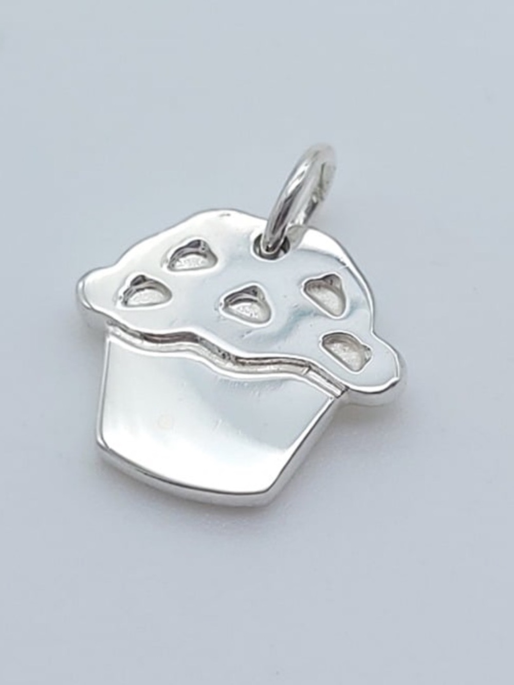 Tiffany & Co. 💯% Auth Silver Cupcake Charm with Signature Blue Pouch ✨GUC✨